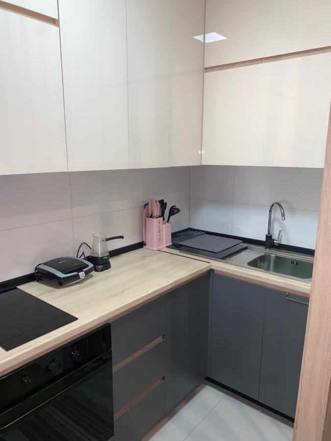 Pink Modern Apartment Скопие Екстериор снимка