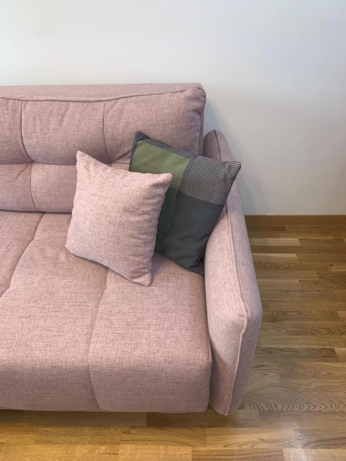 Pink Modern Apartment Скопие Екстериор снимка
