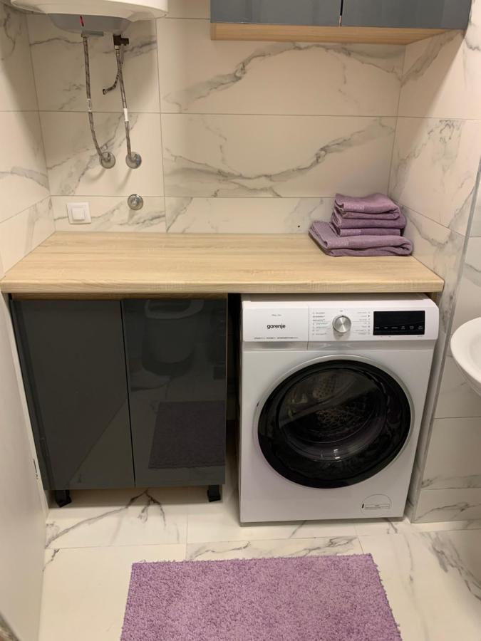 Pink Modern Apartment Скопие Екстериор снимка