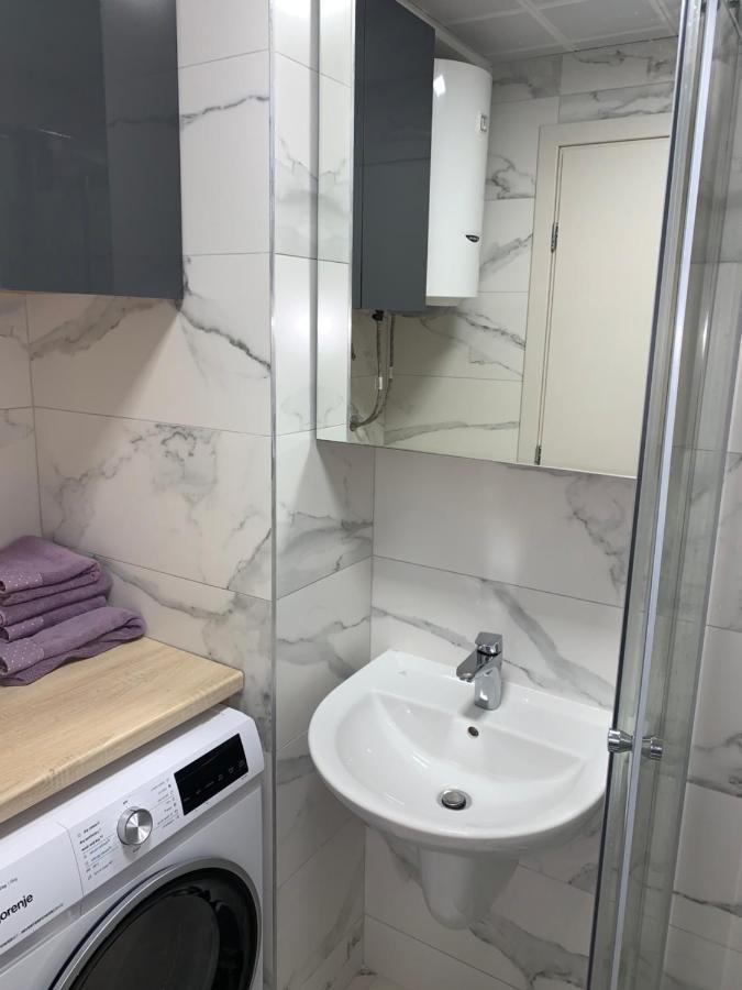 Pink Modern Apartment Скопие Екстериор снимка