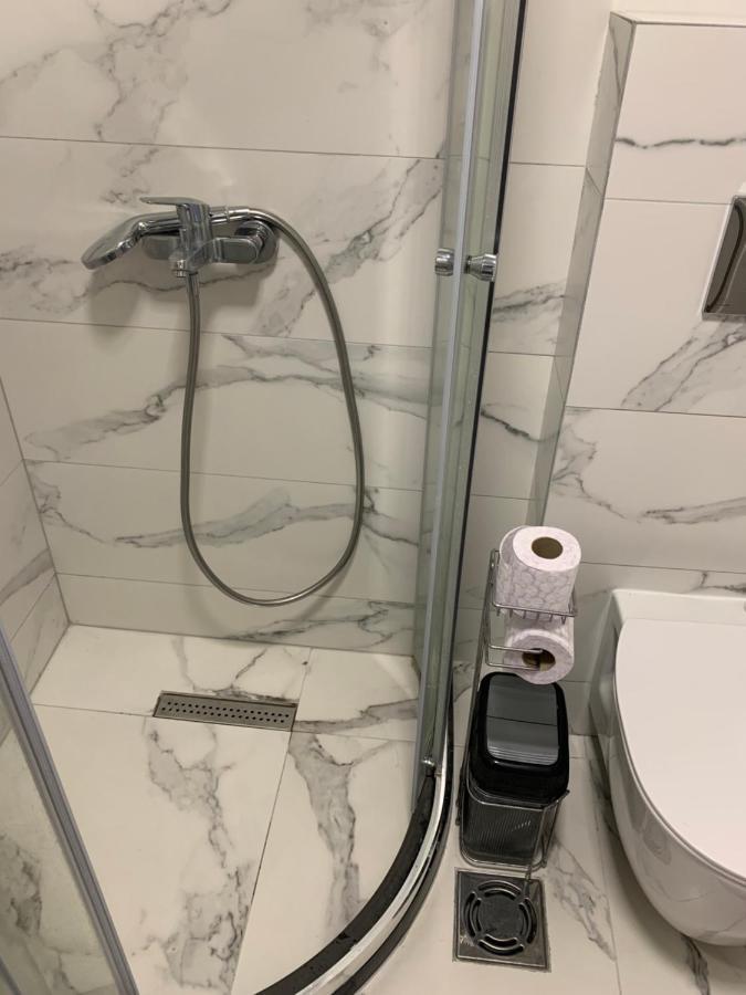 Pink Modern Apartment Скопие Екстериор снимка